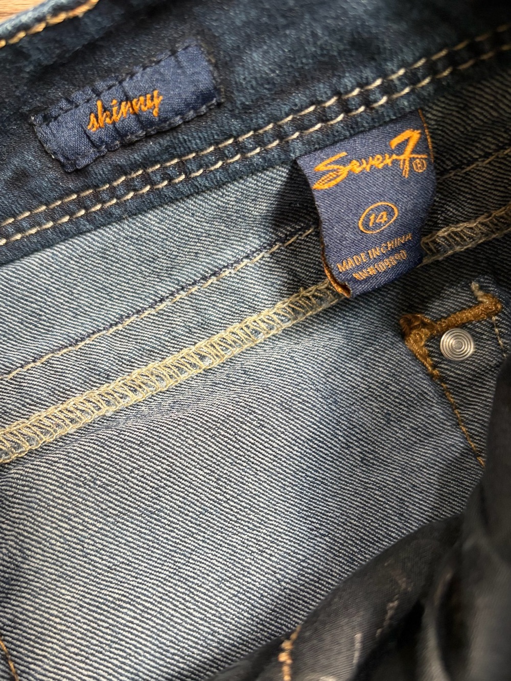 Seven7 Skinny Jeans in Dark Blue Wash - Picture 3 of 5